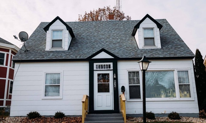 Wisconsin Dells Casa | Entire Home right downtown Dells!
