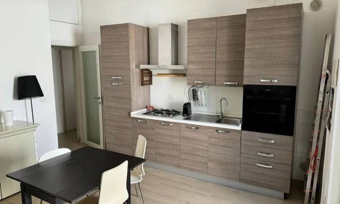 Municipio 2 Casa | Entire home with free private parking in beautiful Bari