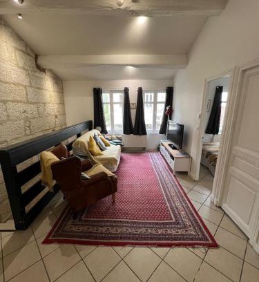 Saintes Casa | Entire house city center reserved parking
