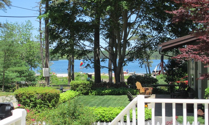 Mashpee Casa | Entire House on Peters Pond - Short walk to Private Beach
