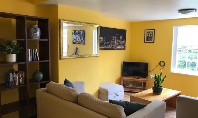 Loddon Apartamento | Entire Loddon Apartment