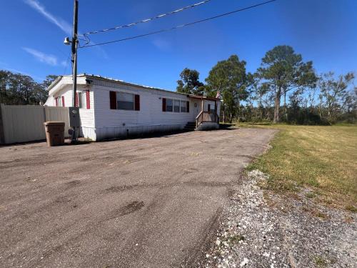 Kissimmee Casa | Entire Mobile Home on Nature Land, 10 mins from airport, 20 mins from Disney