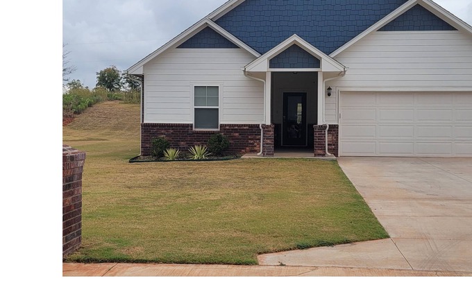 Edmond Casa | Entire New home in Edmond, Oklahoma