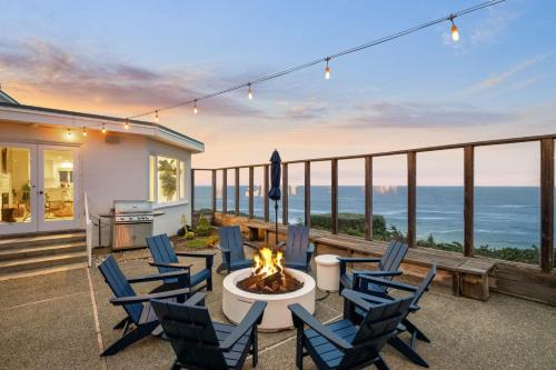 Montara Casa | Entire Oceanfront Home Breathtaking 180 Views Near San Francisco