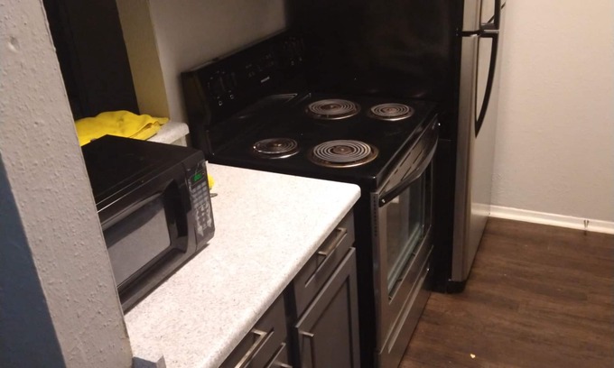 Briarforest Apartamento | Entire one bedroom apartment