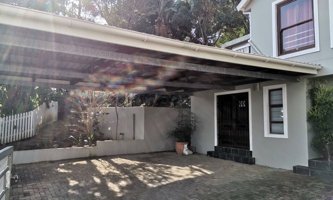 Chintsa Casa | Entire pet friendly house, close to the river, beach, shops, restaurants, & more