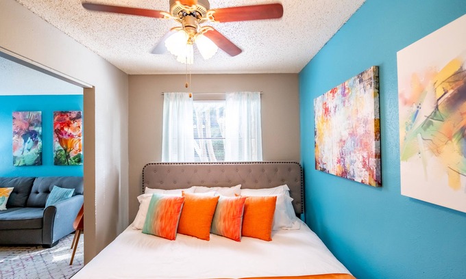 Ederville Apartamento | Entire Place✶King Bed✶Washer Dryer✶WiFi✶4K TV✶2 Cars #509