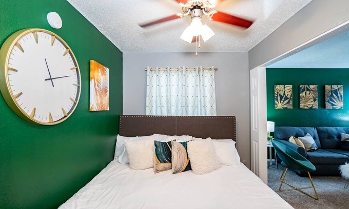 Ederville Apartamento | Entire Place ✶Washer Dryer ✶Wi-Fi ✶4K TVs ✶Parking #1614