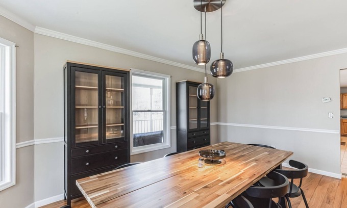Putnam Valley Casa | Entire Putnam Valley Estate - 5BR Hot Tub Sauna by RedAwning