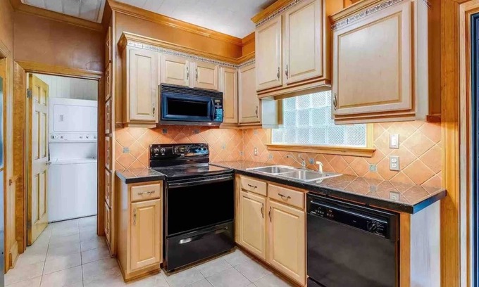 Church Point Casa | Entire Unit Relaxing 2 Bedroom Suite FAST WIFI