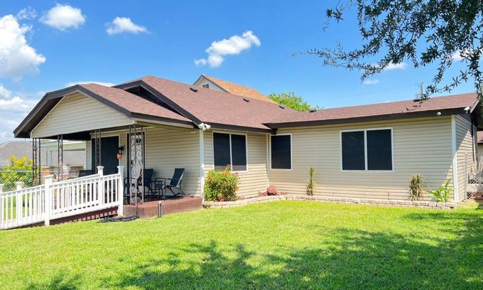 Weslaco Casa | Entire Weslaco Home