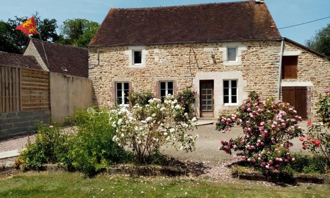 Le Cercueil Casa | Entre forêts et prairies