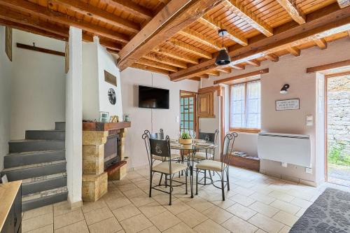 Saint-Come-du-Mont Casa | Entre Histoire et Marais - Proche Plage