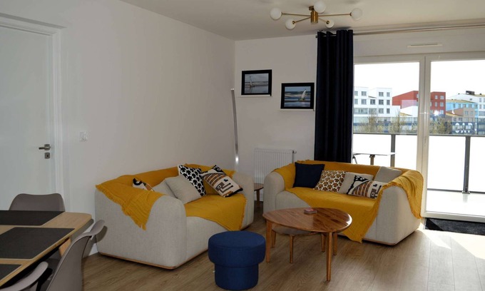 Courseulles-sur-Mer Apartamento | Entre Plage et Ports : Le 49 - Avec Balcon