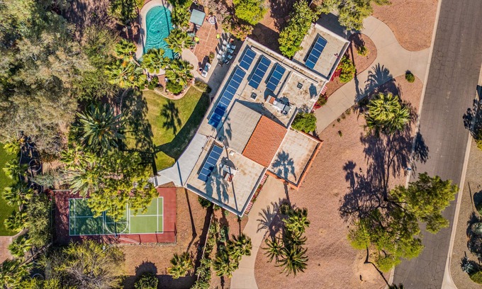 Patterson Ranch Casa | * Piscina climatizada * Bañera de hidromasaje * Cancha deportiva * Acre Lot * Vida al aire libre * 5Br *