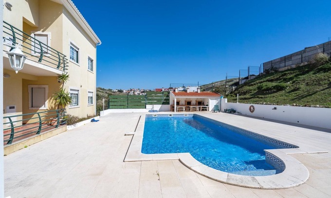 Barril de Cima Apartamento | Enya Apartment, Ericeira, Portugal