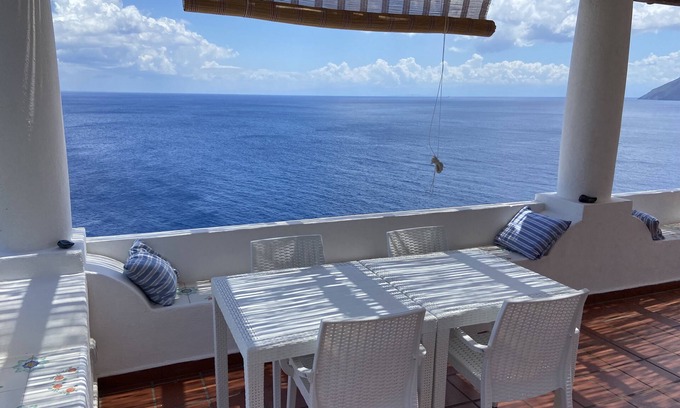 Lipari Casa | Eolian House Sole - Unique sunrise