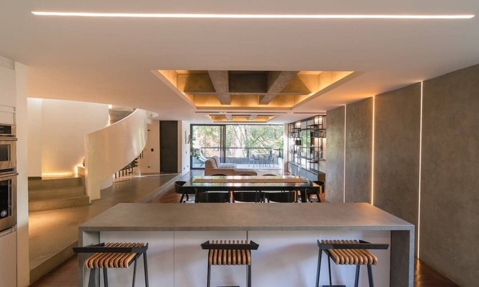 Las Lomas I Apartamento | |EP| Elegant PH w/Rooftop, BBQ,AC & Office
