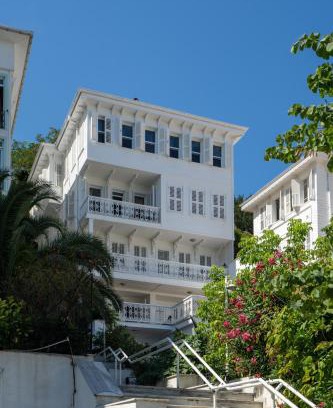 Adalar Apartamento | Epic Escape Homes