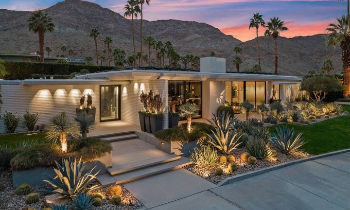 Thunderbird Heights Casa | Epic Mid Century Modern in Thunderbird Heights