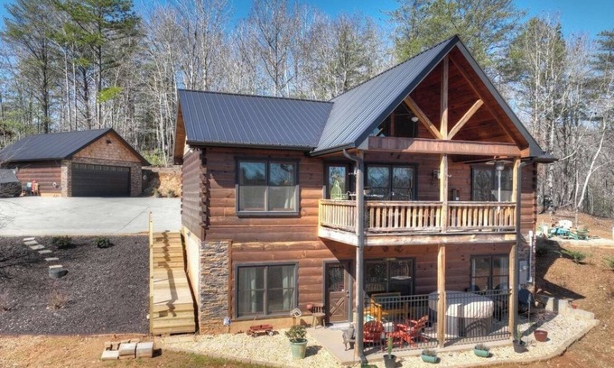 Copperhill Casa | Epic mtn views with plush outdoor spaces only minutes from the Ocoee River