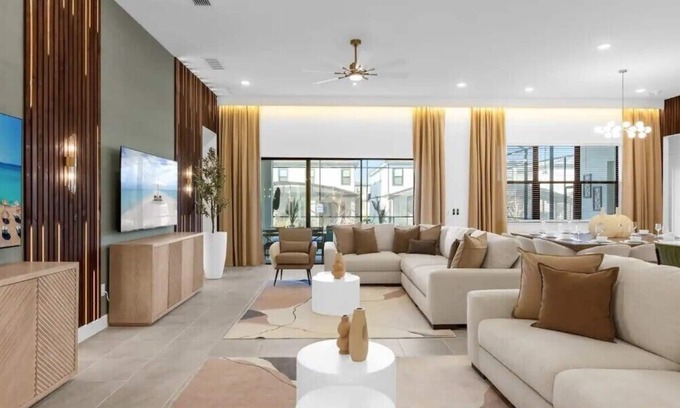 Florida Central Atlantic Coast Casa | Epic Paradiso Mansion-Pool/Game Room/Theater-4