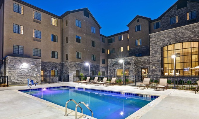 Mount Juliet Condominio | Equipped Suite | Free Breakfast, Business Center