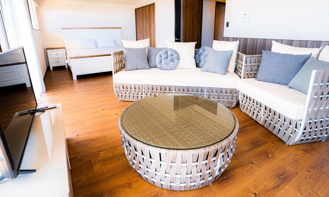Okinawa Casa | erase / Nanjo Okinawa