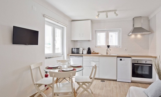 Ericeira Chalet De Esquí | Ericeira Typical Apartment (C69)