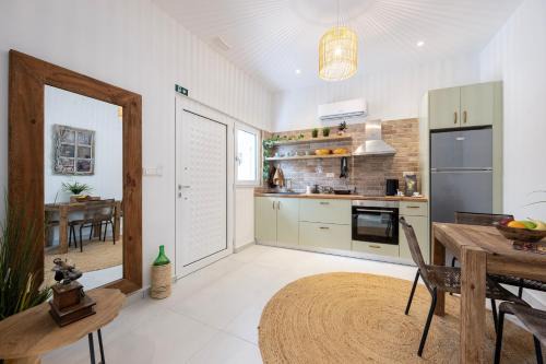 Marmari Apartamento | Erika's Horse Farm Houses