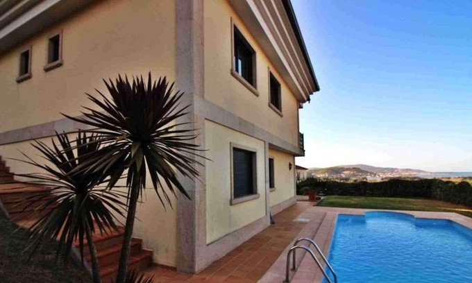 Eiras Casa | Ref. 11110 Magnifica casa con piscina y vistas