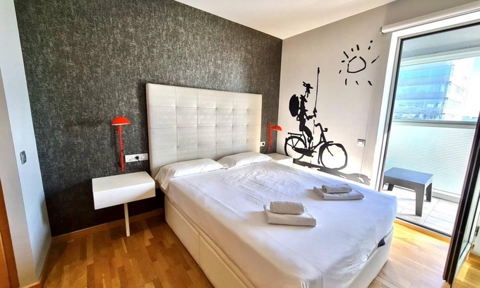 El Port Apartamento | Apartamento en frente de la feria de Gran Via