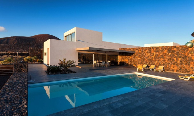 Lajares Casa | KINEGUA, FUERTEVENTURA. 6 HABITACIONES