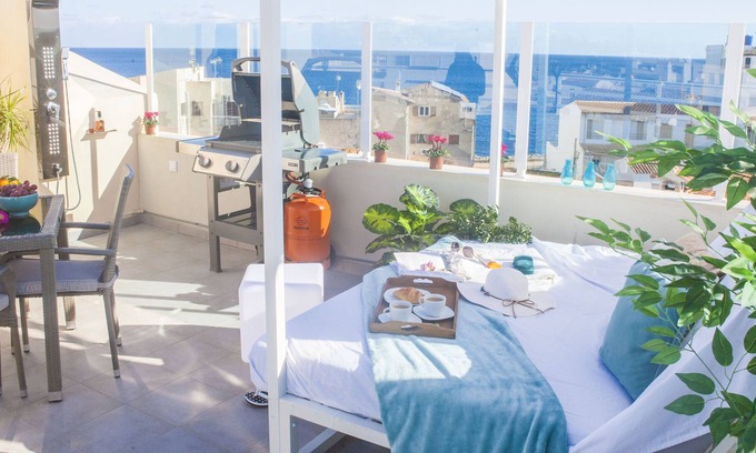 S'Illot-Cala Morlanda Apartamento | SMILE APARTMENT WITH SEA VIEWS IN S'ILLOT 5 MINUTES FROM THE BEACH