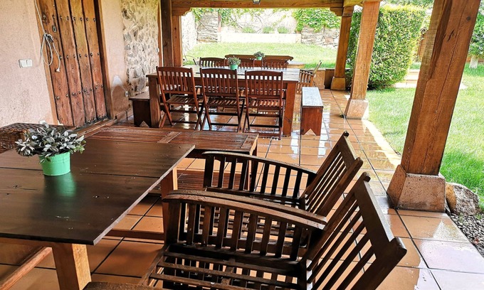 Tabladillo Casa | ALQUILER INTEGRO 30 PAX BBQ y PISCINA