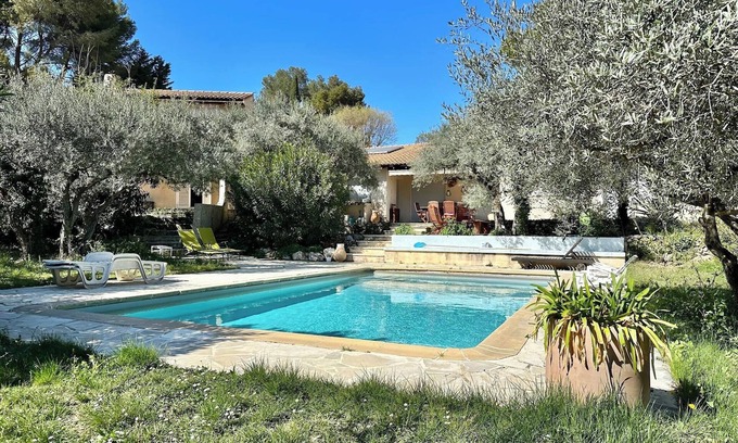 Ventabren Casa | Escapade Provençale : Piscine, Climatisation, Ping-pong