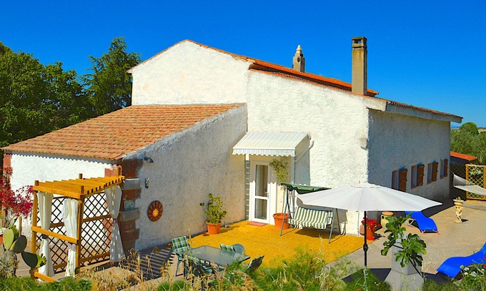 Martis Villa | IL Granaio - Granero / villa con jardines y piscina - tranquilidad rural.