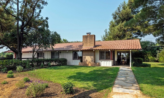 Santa Ynez Casa | Escape the City.