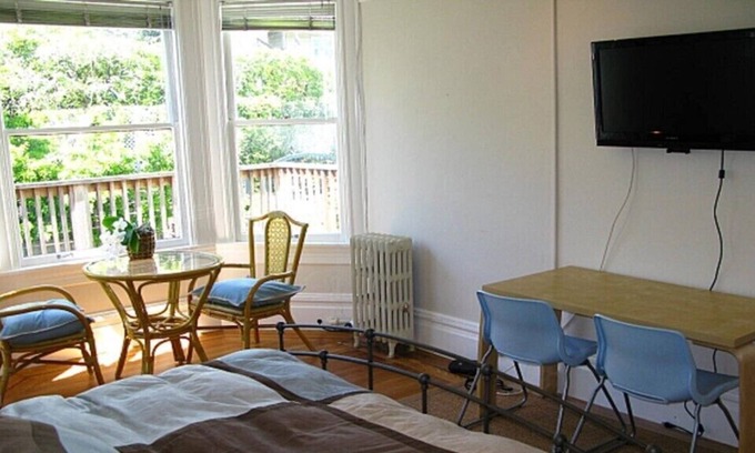 Pacific Heights Apartamento | Escape a la plaza de Alta Parque