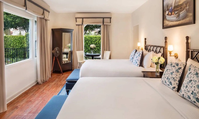 West Beach Casa | Escape to Coastal Comfort: Boutique Stay w/ Beachfront Vibe, Pools, Bike Rental