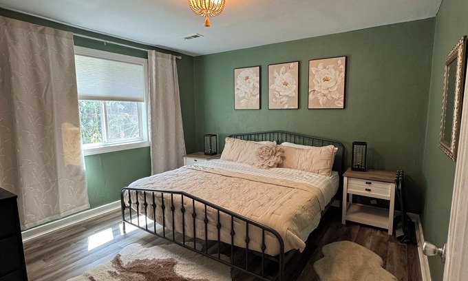 Simmonsville Apartamento | Escape to Comfort in Newport