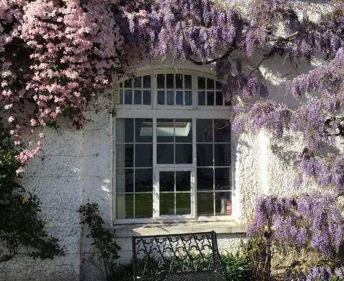 Cappoquin Apartamento | Escape to Garden Haybarn Loft in Georgian Estate Stay