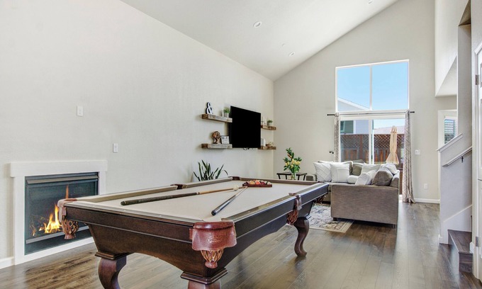Santa Rosa Casa | Escape to Golf & Wine Paradise: Stunning Home in the Heart of Wine Country