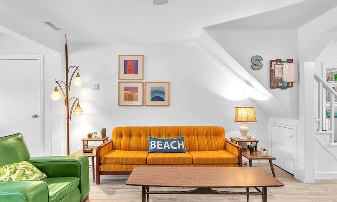 Grand Bend Cabaña | Escape to Grand Bend at Sunnyside Cottage
