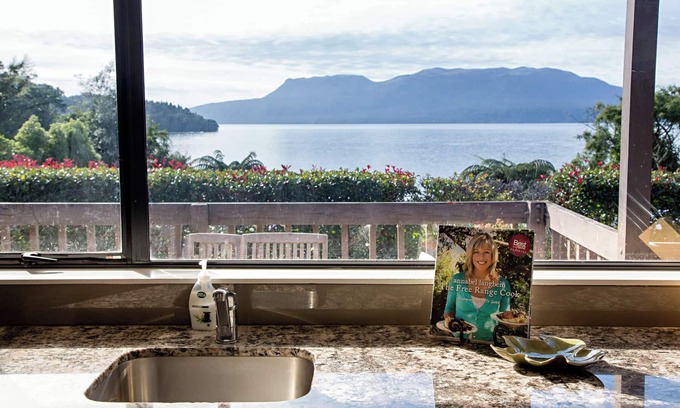 Lake Tarawera Casa | ESCAPE TO LAKE TARAWERA (Contact us for any extra calendar dates not showing)