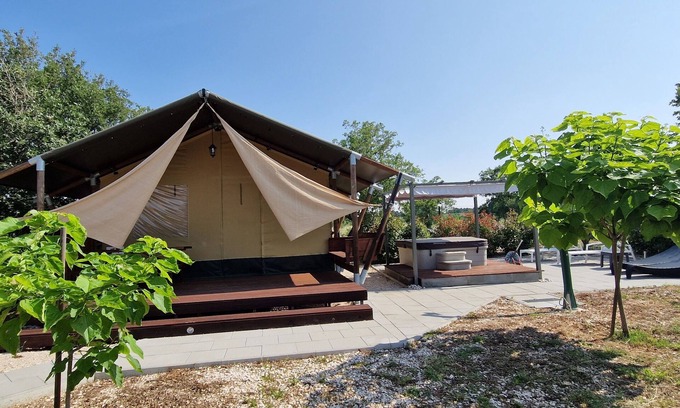 Biograd na Moru Cabaña | Escape to Nature:Glamping Tents in Biograd, Close to Beaches and the City Center