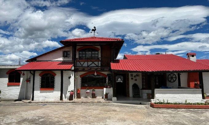 Yaruqui Casa | Escape to Nature: Exclusive Country House Near Quito Airport