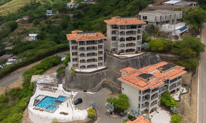 Coco Condominio | Escape to paradise in this stunning 3 bedroom condo E301 with breathtaking overlooking the bay
