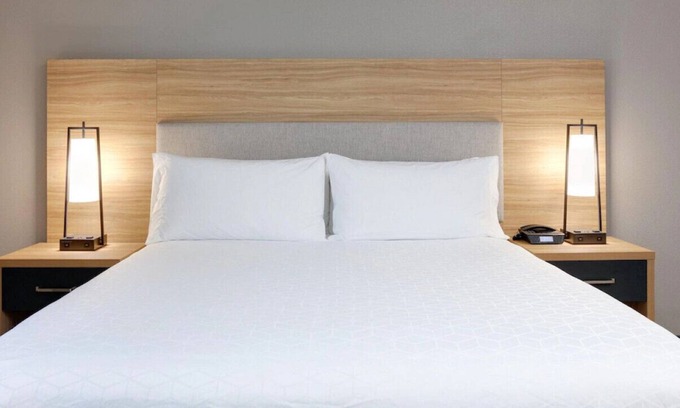 Hurst Casa | Escape to Sumptuous Studio Suite! Pets Allowed