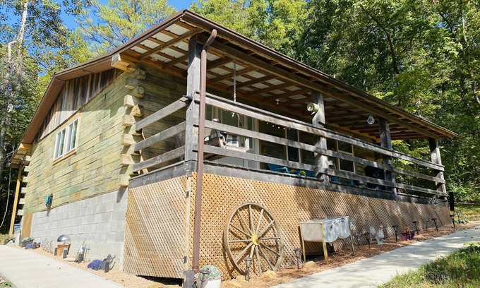 Sloans Valley Cabina | Country Cabin Living